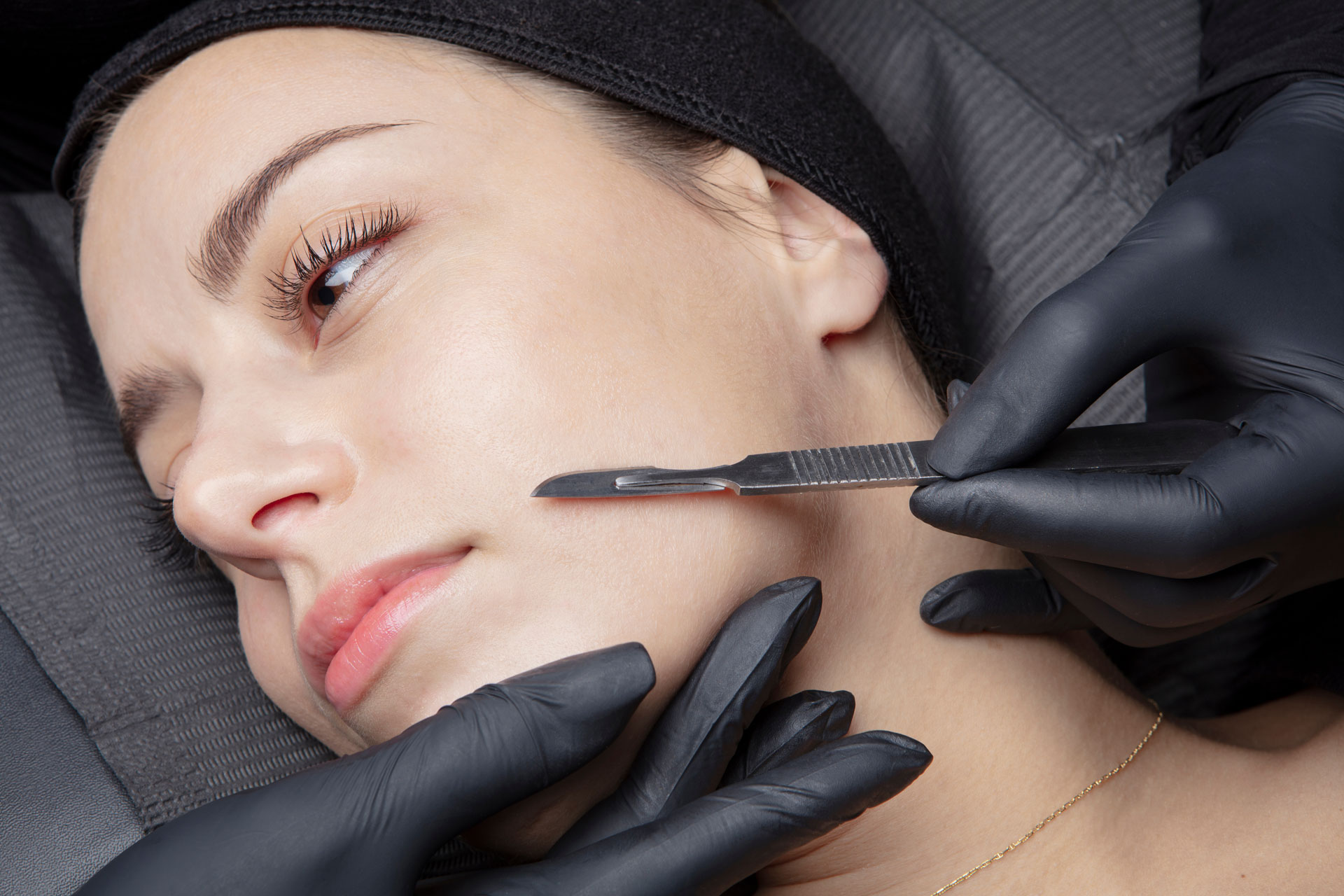 What's the Difference between Anti-Wrinkle Injections Vs Dermal Fillers?